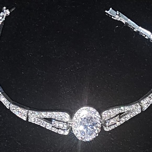 Vanna K. Bracelet - Picture 1 of 3